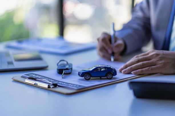 Leasing o noleggio auto a lungo termine